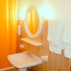 Hotel Les Clarines 2*